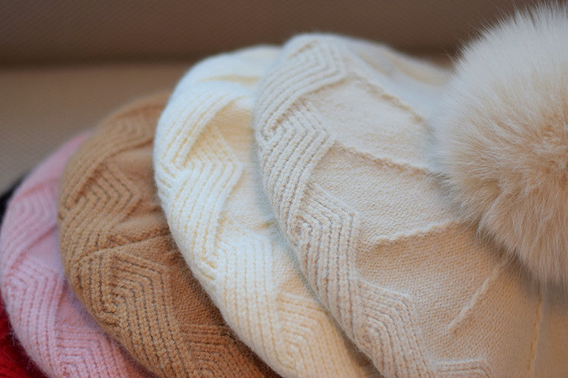 Wool & Fox Fur Pom Beret – Timeless Winter Elegance