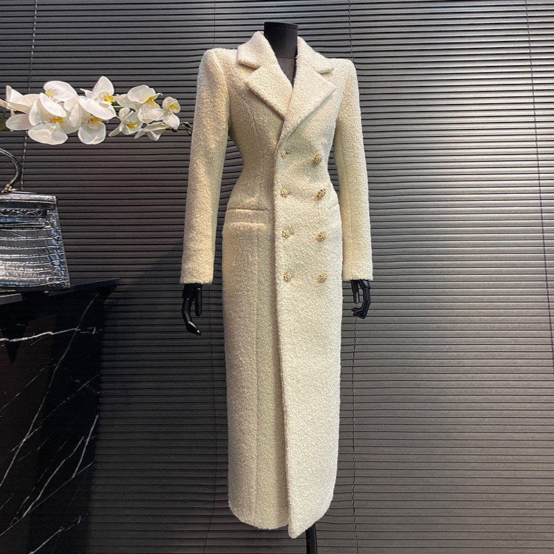Wool Grace Coat – The Timeless Winter Silhouette