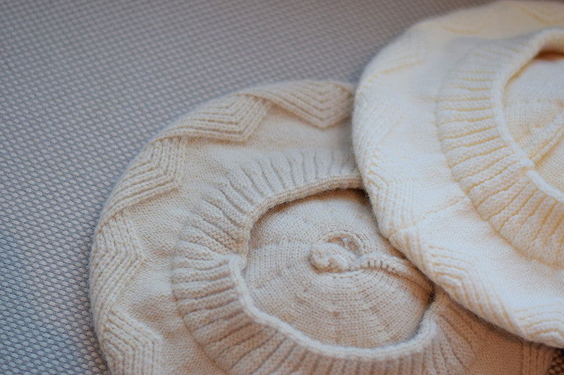 Wool & Fox Fur Pom Beret – Timeless Winter Elegance